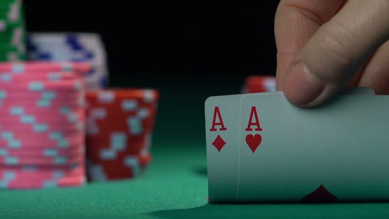 Menguji Keberuntungan Anda di Chinese Poker Online: Game Kartu Tren Baru